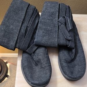 SO black denim Booties, 7.5
